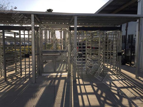 HS336-ADA-MS / HS348-ADA-MS Full Height Steel Gate with Security Mesh - Image 7
