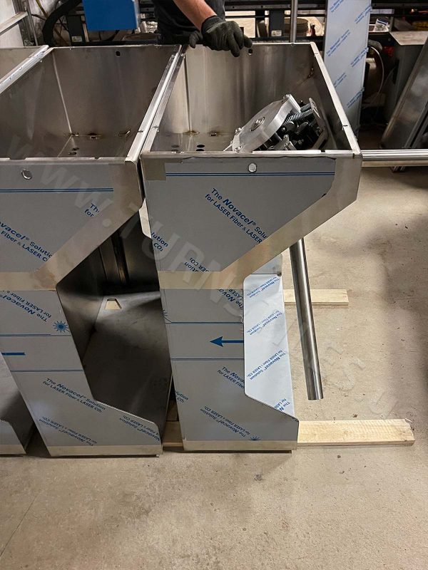 OL-XLT Extra-Wide Tripod Turnstile - Image 5