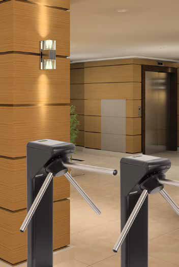 FIT Waist-High Tripod Turnstile - Image 2
