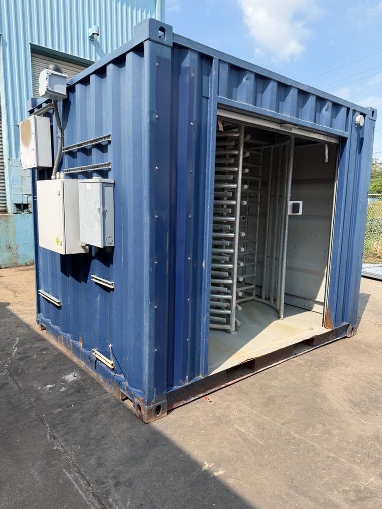 Used MAC-2T (M2TX) Container with Tandem Full Height Turnstile & Rolldown Doors - Image 6